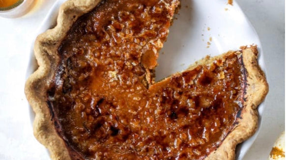 Bourbon BrΓ»lΓ©e Pumpkin Pie