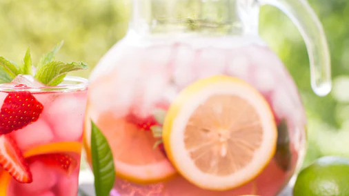 Spiked Strawberry Vanilla Lemonade