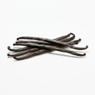 5 vanilla beans in a pile